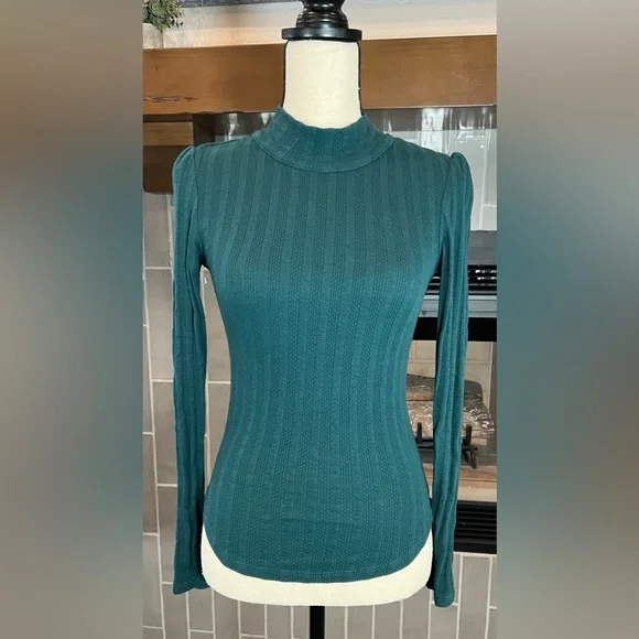 #855 Free People party in the back Keyhole back Scarf Tie Long Sleeve Blouse XS - Picture 5 of 9